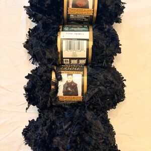 4 skeins Bernat Boa Eyelash Yarn “Raven”